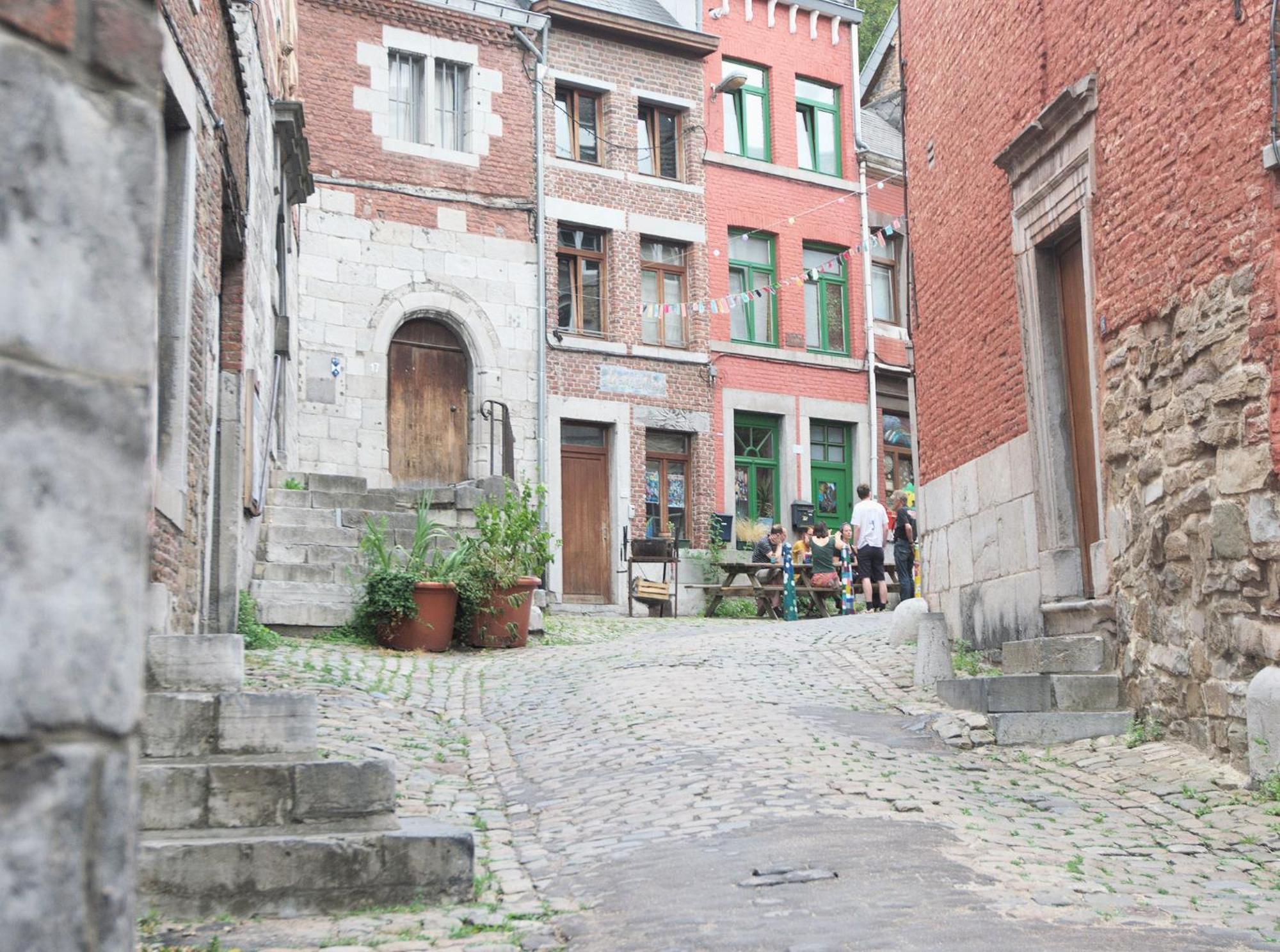 Отель Bonjour Pierreuse Льеж Экстерьер фото