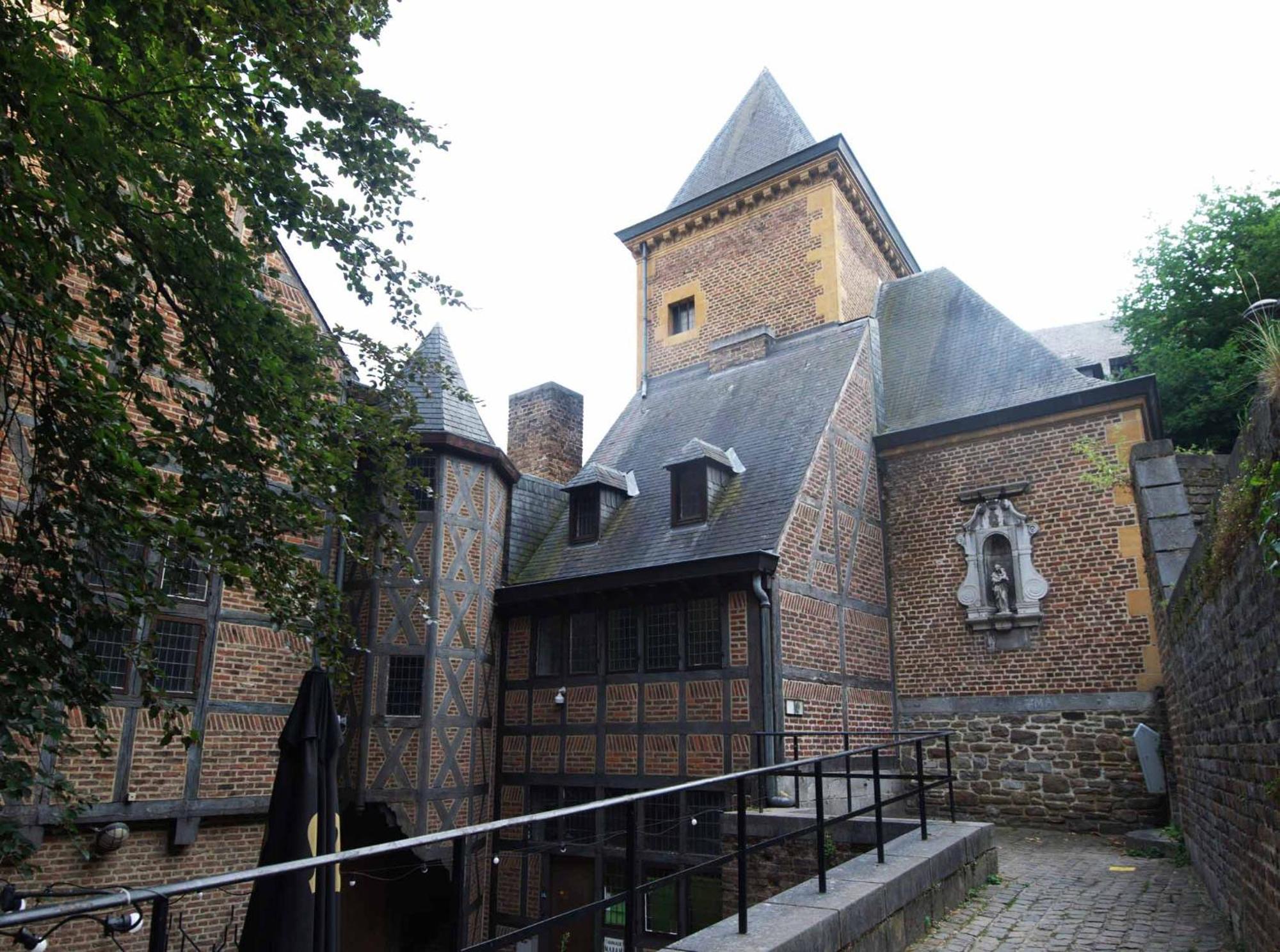 Отель Bonjour Pierreuse Льеж Экстерьер фото