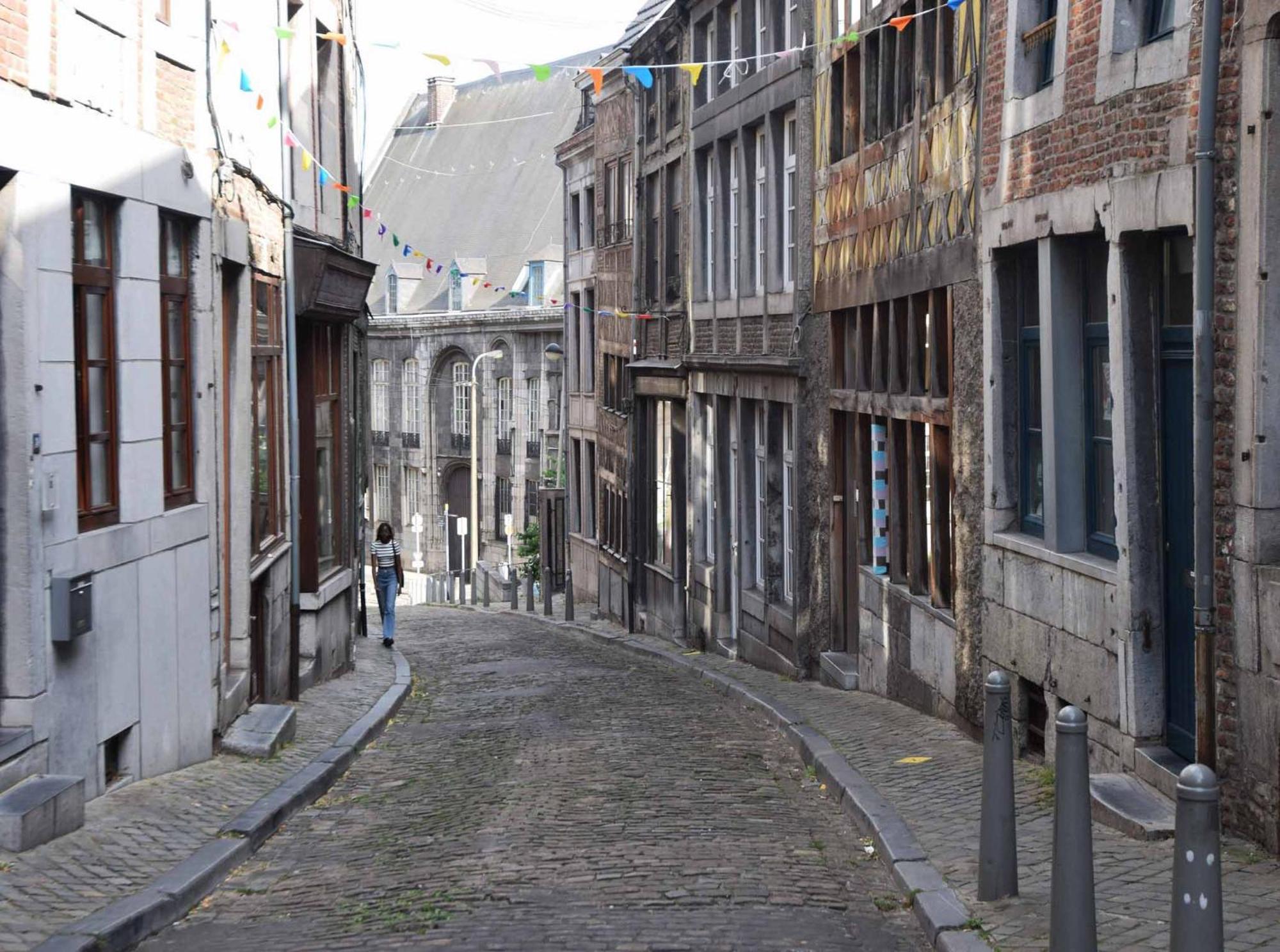 Отель Bonjour Pierreuse Льеж Экстерьер фото